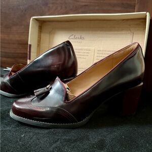 Clarks Artisan Tarah Rosie Burgundy Wine Pumps Shoes Women’s Size 7